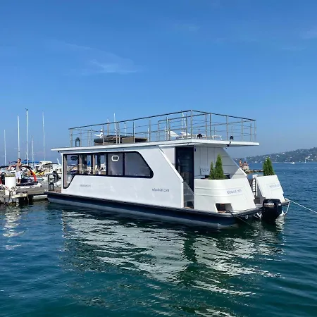 Houseboat - Dormez Sur Le Lac 船上ホテル